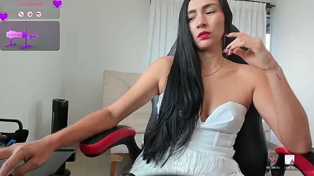 coniie jhons online show from 04.18.26