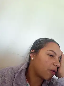 Snapshot of Daila_20_ chatting on 10.14.25 Daila 20 online show from 10.14.25