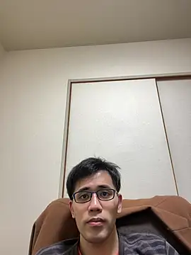 Snapshot of ryusei18570 chatting on 03.04.25 ryusei18570 online show from 03.04.25