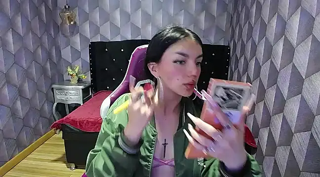 Snapshot of Angelchristix chatting on 03.10.25 Angelchristix online show from 03.10.25