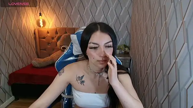 Snapshot of Angelchristix chatting on 09.20.25 Angelchristix online show from 09.20.25