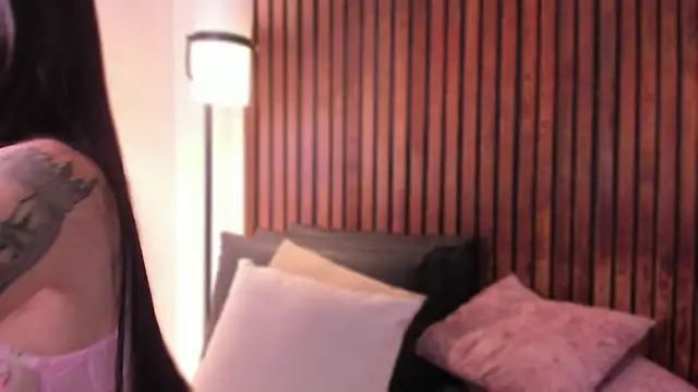 Jennmiiller  online show from 12.19.25