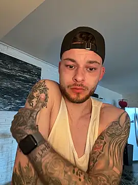 hottwoboys online show from 04.13.26