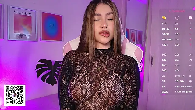 Liujunne2 online show from 11.12.25