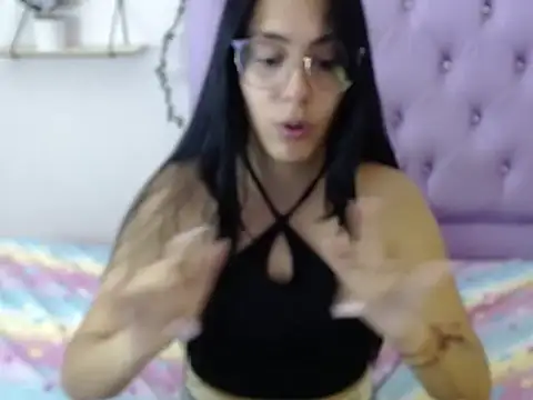 Freyja 01 online show from 11.17.25