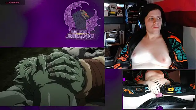 Snapshot of Rae-Suon chatting on 12.30.24 Rae-Suon online show from 12.30.24