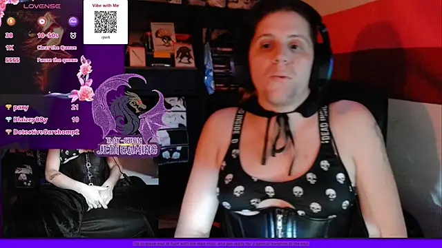 Snapshot of Rae-Suon chatting on 01.05.25 Rae-Suon online show from 01.05.25