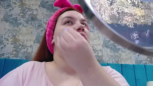 MelanieBrownn online show from 01.20.25