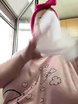 MelanieBrownn online show from 02.06.25