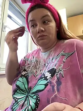 MelanieBrownn online show from 02.20.25