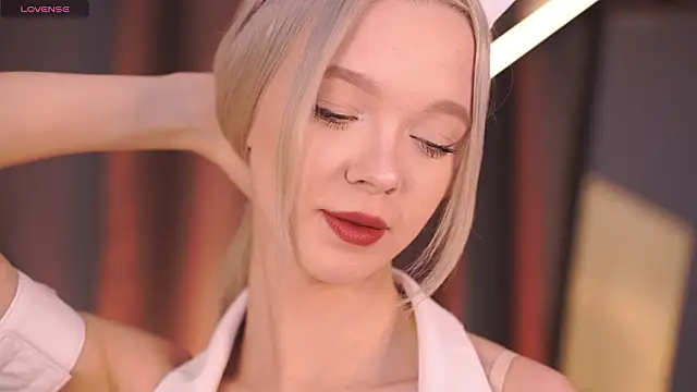  AlinaBailey online show from 02.07.26