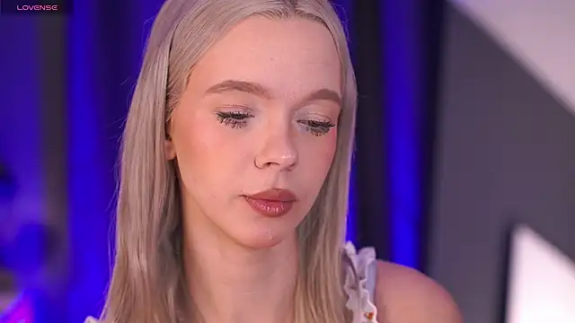  AlinaBailey online show from 02.08.26