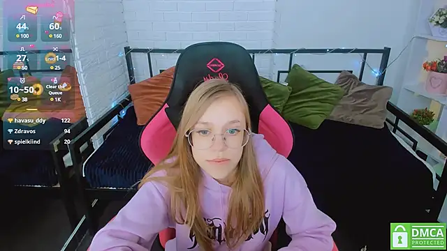 LayriantaVee online show from 01.16.25