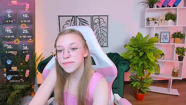 LayriantaVee online show from 02.01.25