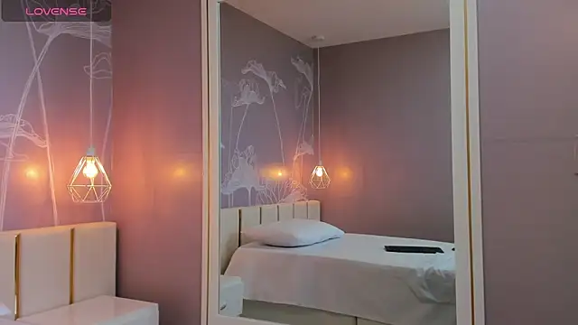 Sensual Sophie  online show from 10.14.25