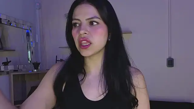 Eliie Ruizz online show from 12.01.25