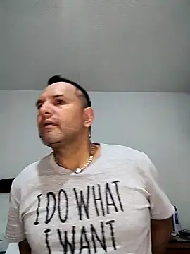 RogueTraveler online show from 09.18.25