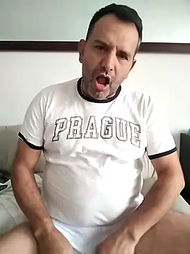 RogueTraveler online show from 11.13.25