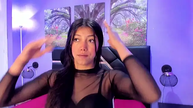 KimberlyVillaLobos online show from 12.15.25