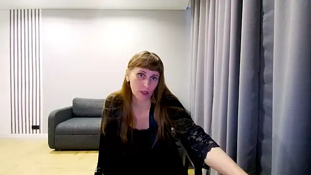 Snapshot of Daniella_Lorente chatting on 12.27.24 Daniella Lorente online show from 12.27.24