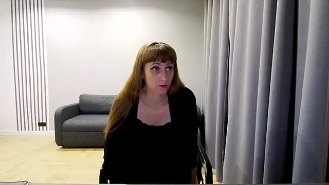 Snapshot of Daniella_Lorente chatting on 12.29.24 Daniella Lorente online show from 12.29.24