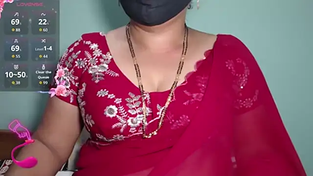 Snapshot of Queen_sakshi chatting on 12.03.25 Queen sakshi online show from 12.03.25