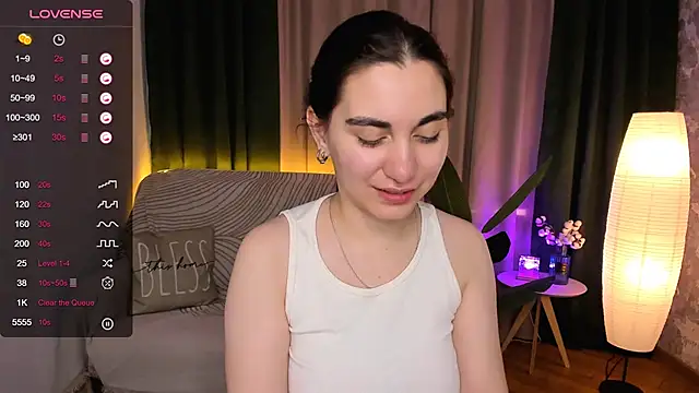 hannacheekss  online show from 12.07.24