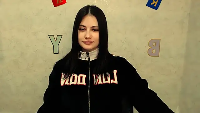 Snapshot of AliceSexyyy_ chatting on 02.13.25 AliceSexyyy online show from 02.13.25