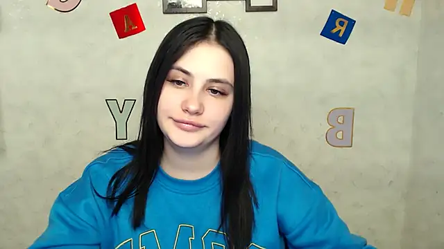 Snapshot of AliceSexyyy_ chatting on 02.17.25 AliceSexyyy online show from 02.17.25