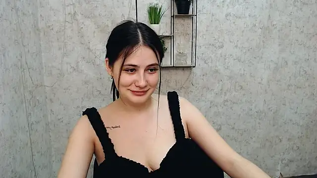 Snapshot of AliceSexyyy_ chatting on 02.19.25 AliceSexyyy online show from 02.19.25