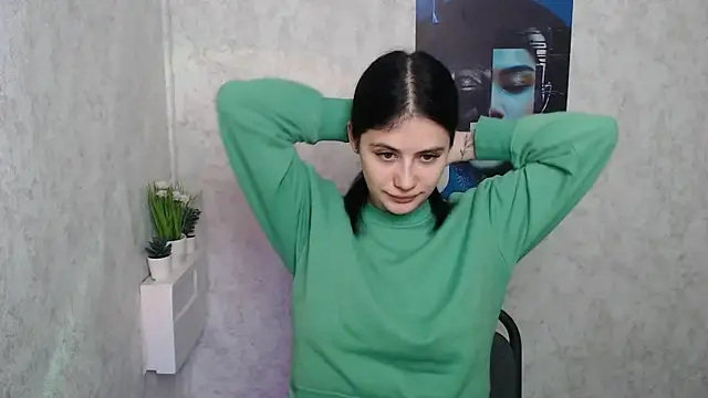 Snapshot of AliceSexyyy_ chatting on 10.23.25 AliceSexyyy online show from 10.23.25