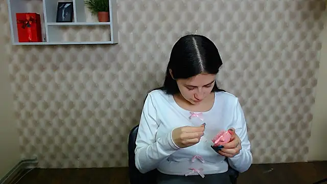 Snapshot of AliceSexyyy_ chatting on 11.22.25 AliceSexyyy online show from 11.22.25