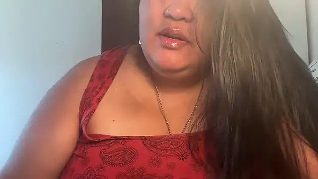 Snapshot of MashaCL chatting on 03.19.25 MashaCL online show from 03.19.25