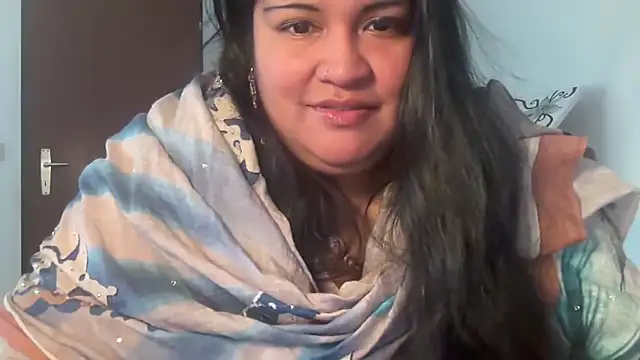 Snapshot of MashaCL chatting on 03.21.25 MashaCL online show from 03.21.25