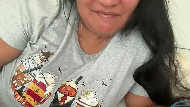 Snapshot of MashaCL chatting on 09.23.25 MashaCL online show from 09.23.25