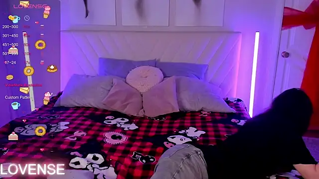 Snapshot of Emily_Strikeee chatting on 02.06.26 Emily Strikeee online show from 02.06.26