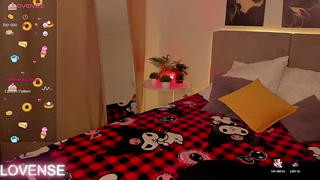 Snapshot of Emily_Strikeee chatting on 02.13.26 Emily Strikeee online show from 02.13.26