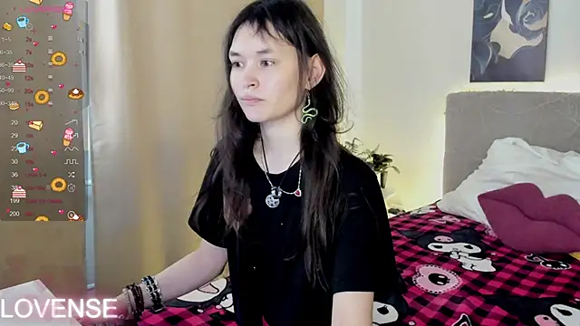 Snapshot of Emily_Strikeee chatting on 02.23.26 Emily Strikeee online show from 02.23.26