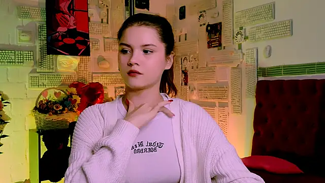 EvaThopson online show from 02.26.25