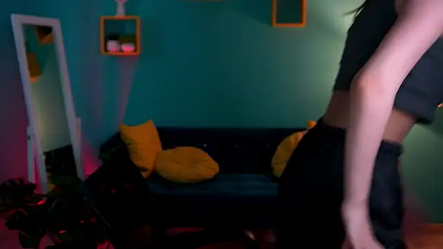 EvaThopson online show from 03.02.25