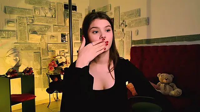 EvaThopson online show from 03.21.25