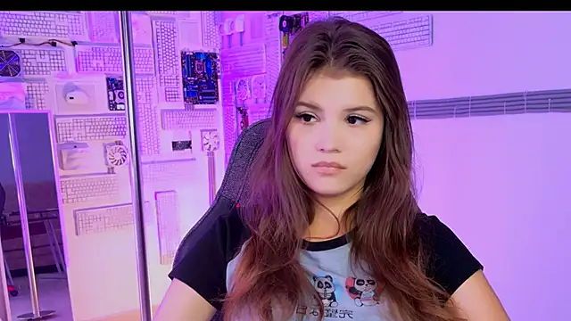 EvaThopson online show from 09.19.25