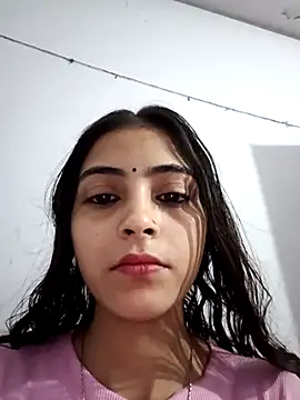 Snapshot of pikubaby chatting on 10.05.25 pikubaby online show from 10.05.25