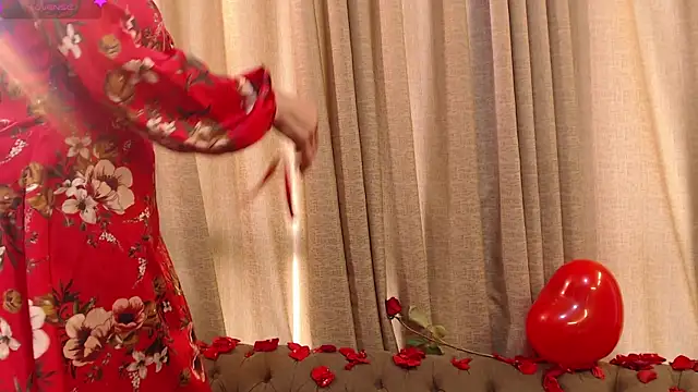 JennieRosse online show from 02.14.25