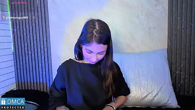 SolBeaumont1 online show from 10.15.25