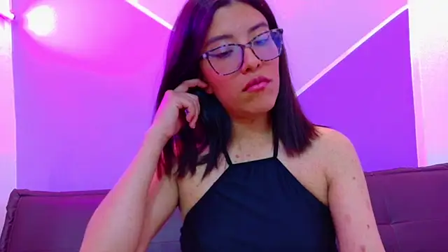  lucysmith online show from 11.14.25