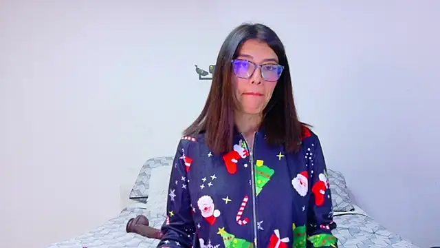  lucysmith online show from 12.02.25