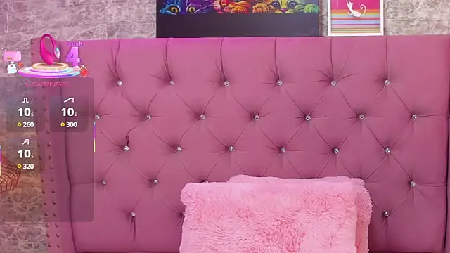 Snapshot of NahiaraReina chatting on 02.04.25 NahiaraReina online show from 02.04.25