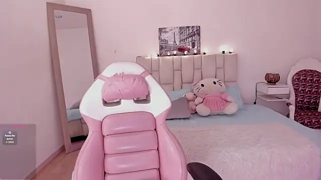 Snapshot of yenny_garcia chatting on 02.20.26 yenny garcia online show from 02.20.26