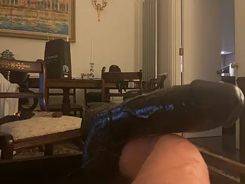 francaFerrariRoma online show from 02.22.25